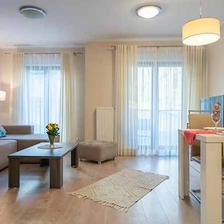 Apartment Karkonosky Apartamenty- Naturalny Czar